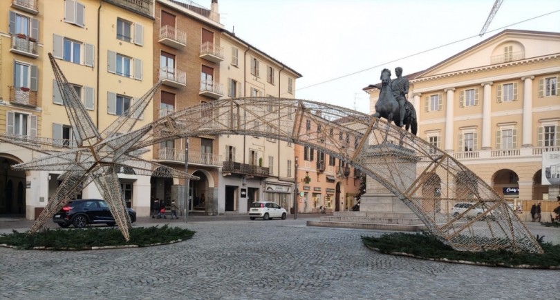 Si accendono le luminarie natalizie a Casale Monferrato